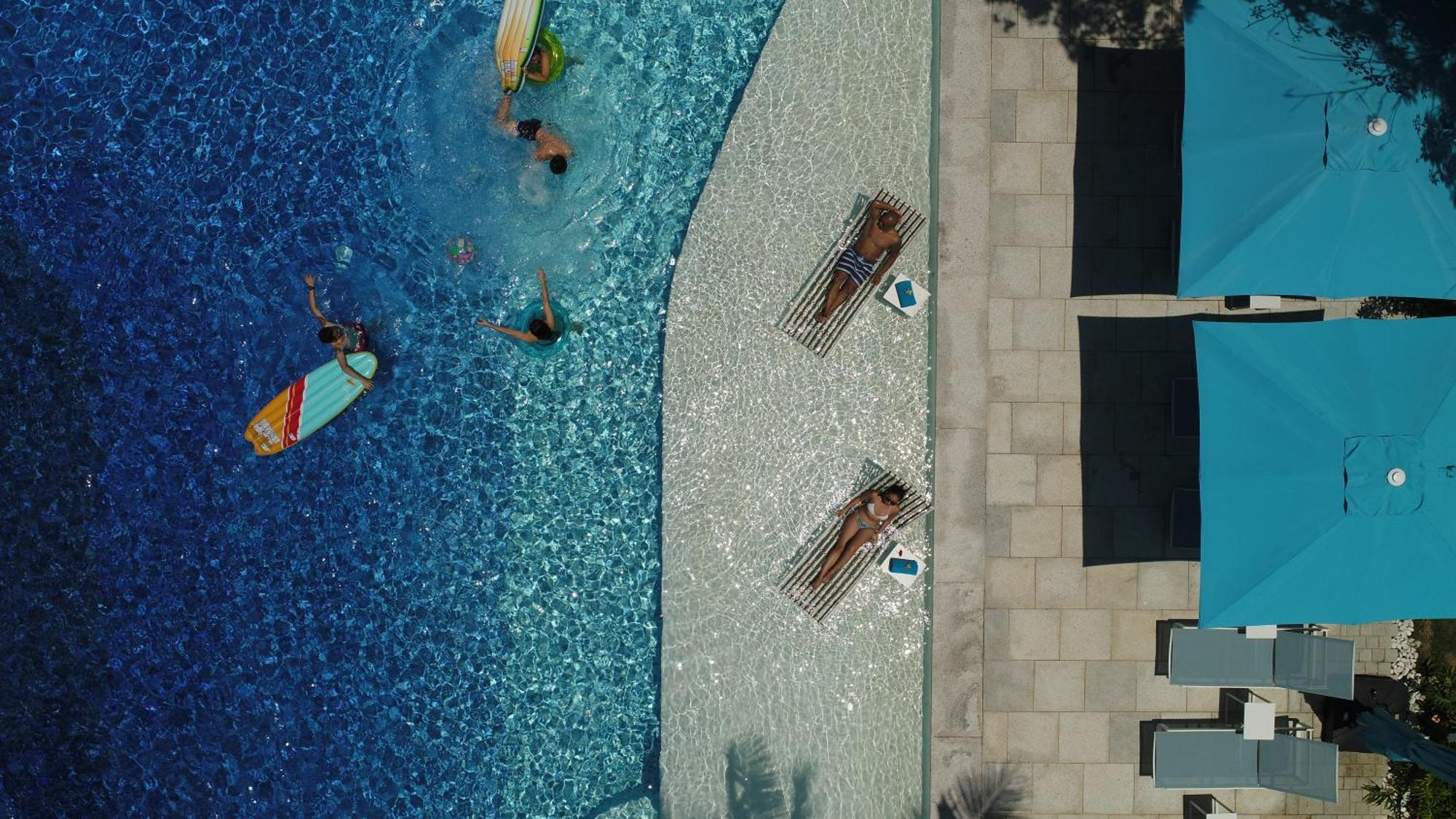 Tambuli Seaside Resort And Spa Lapu-Lapu City Exterior foto